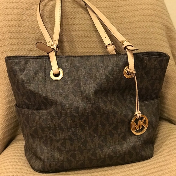 Michael Kors purse - Picture 1 of 3
